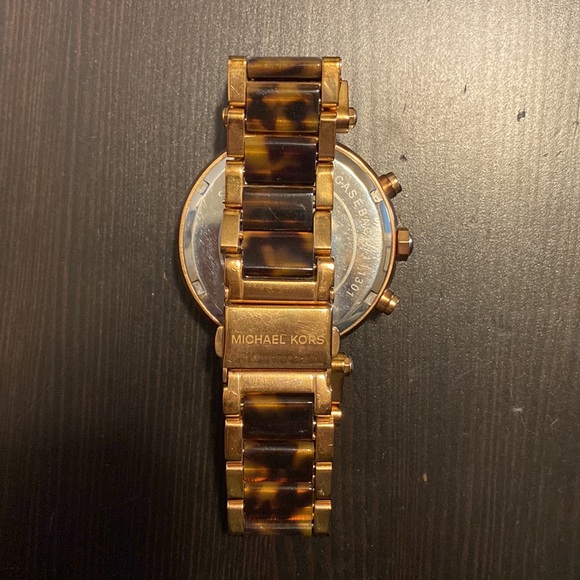 Michael Kors Parker Rose Gold and Tortoise Watch - Picture 4 of 4
